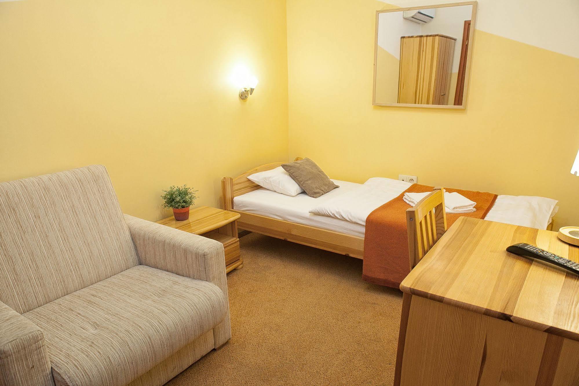 Aparthotel H31 à Poznań Extérieur photo