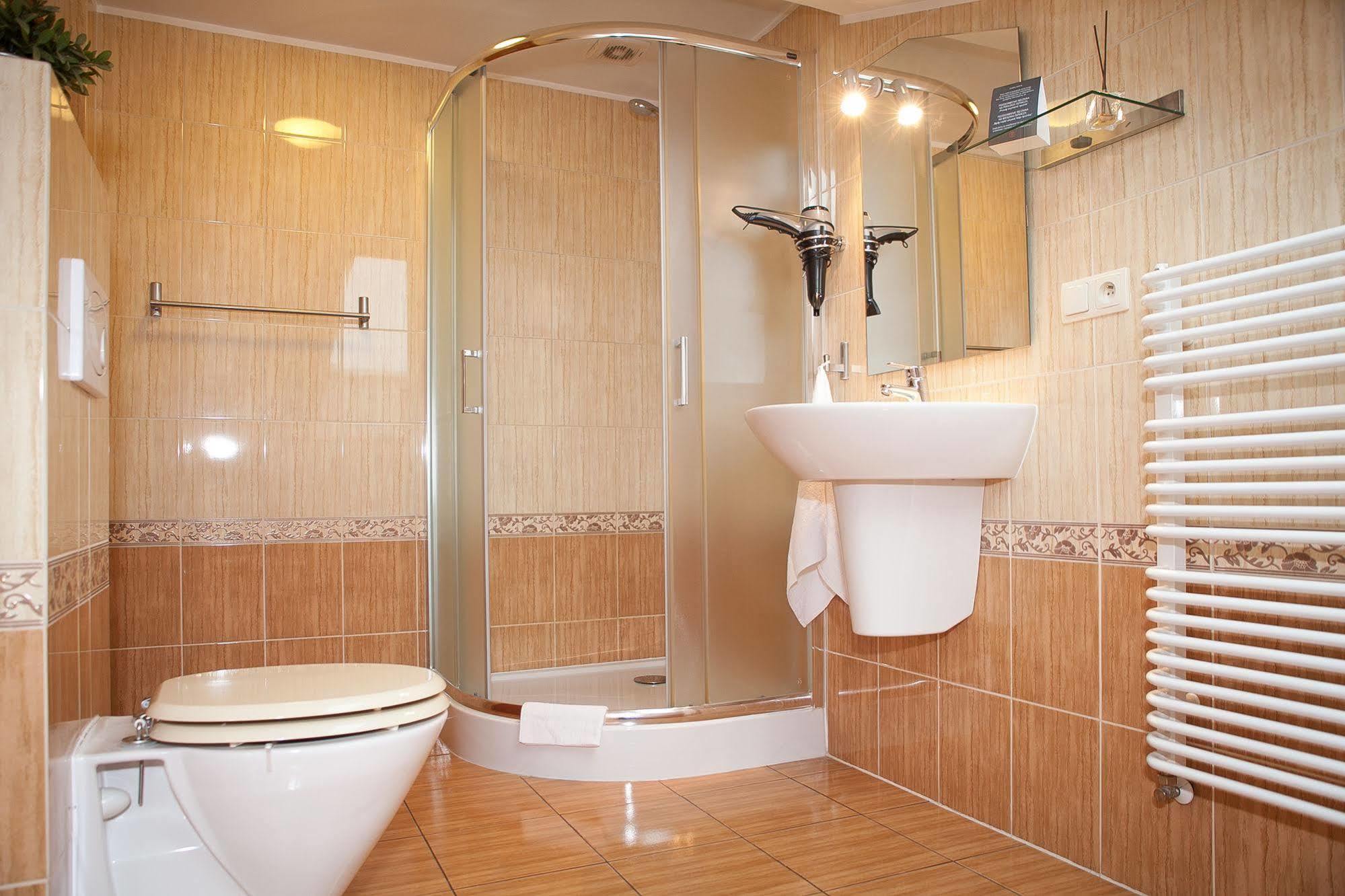 Aparthotel H31 à Poznań Extérieur photo