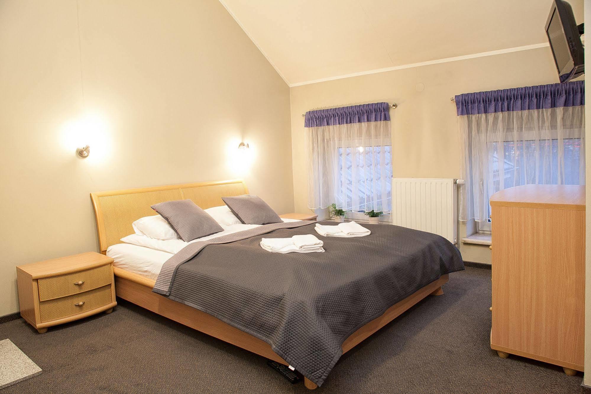 Aparthotel H31 à Poznań Extérieur photo