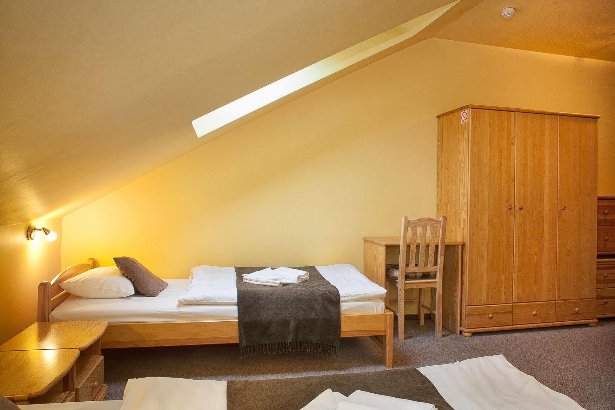 Aparthotel H31 à Poznań Extérieur photo