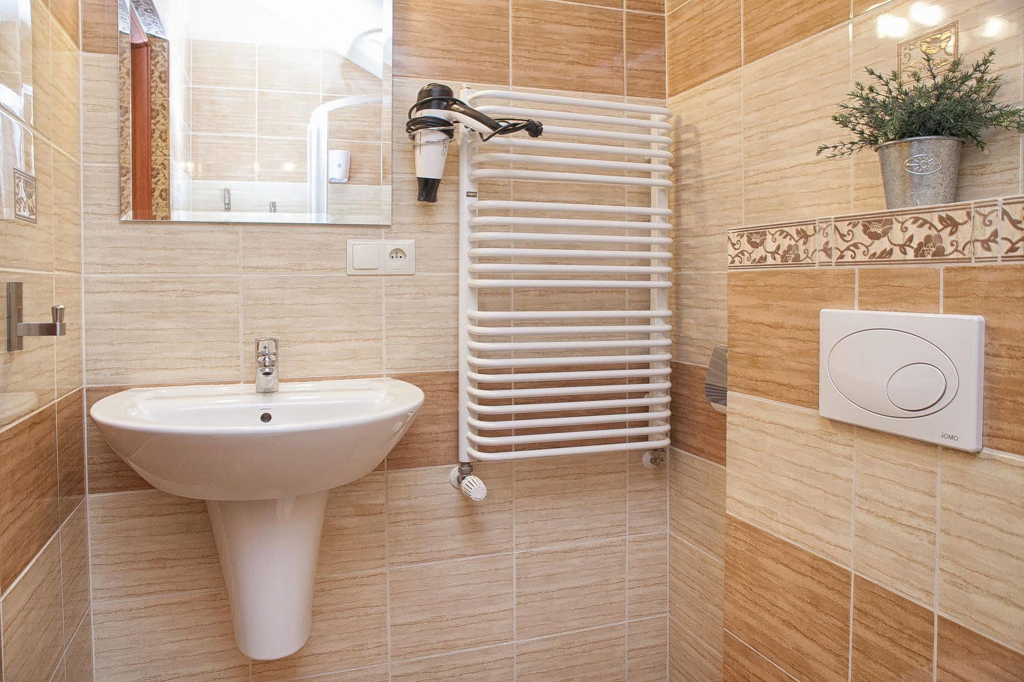 Aparthotel H31 à Poznań Extérieur photo